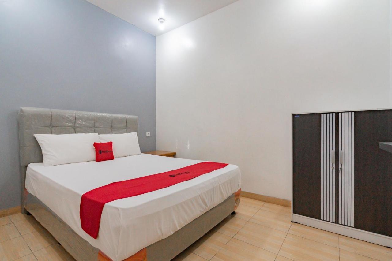 Reddoorz Near Prujakan Station Cirebon Bagian luar foto