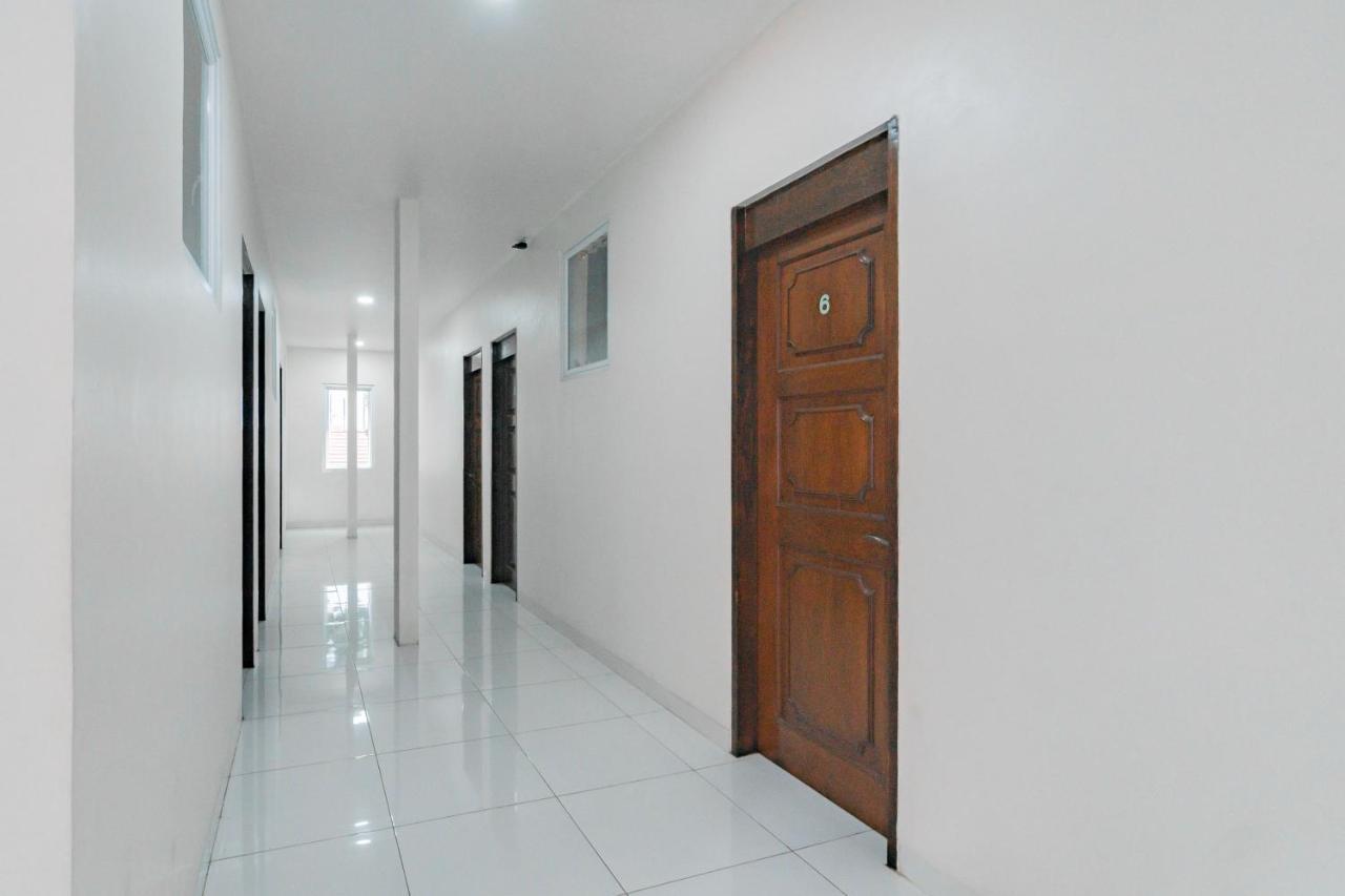 Reddoorz Near Prujakan Station Cirebon Bagian luar foto